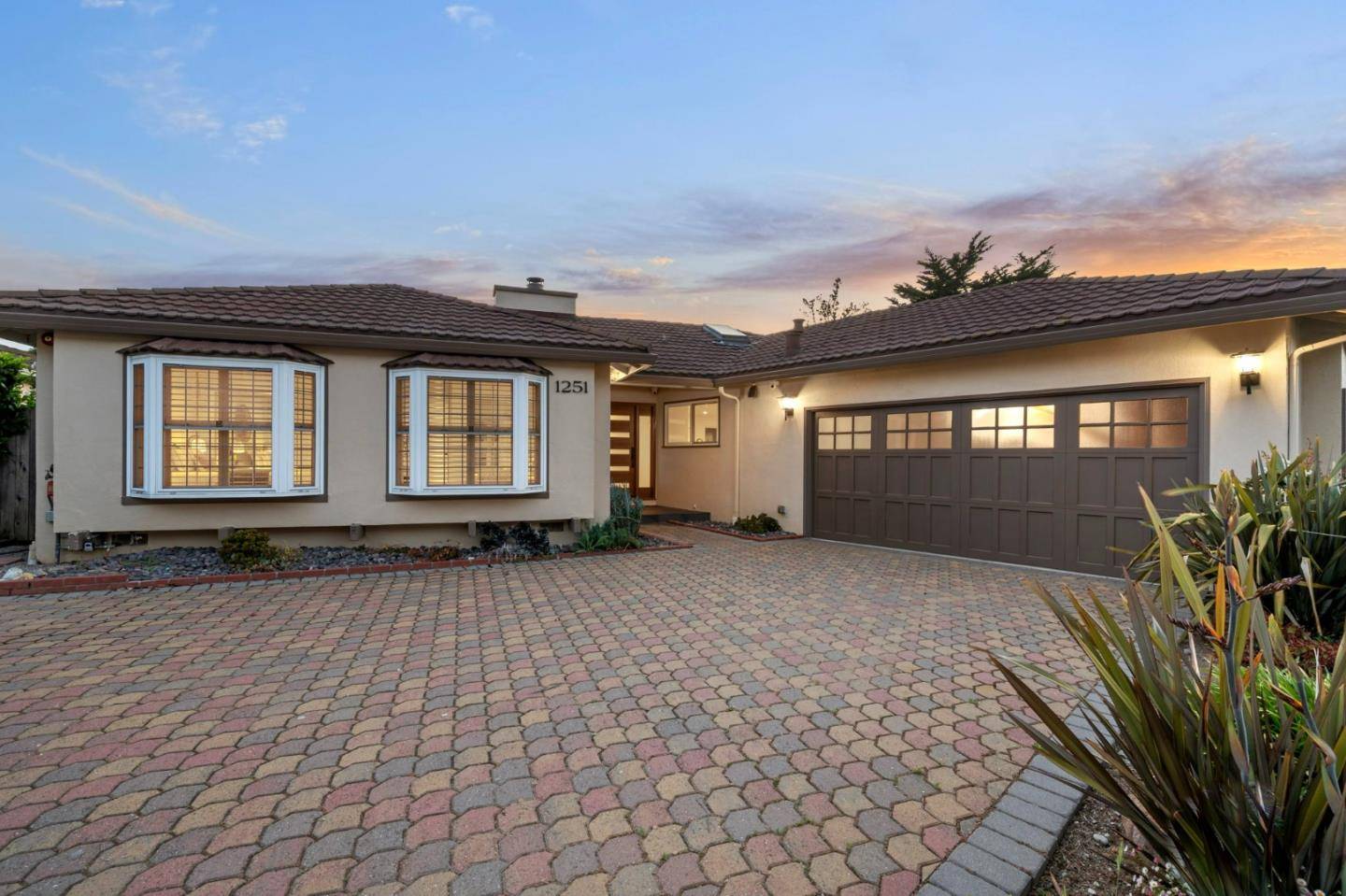 San Mateo, CA 94402,1251 Laurel Hill DR