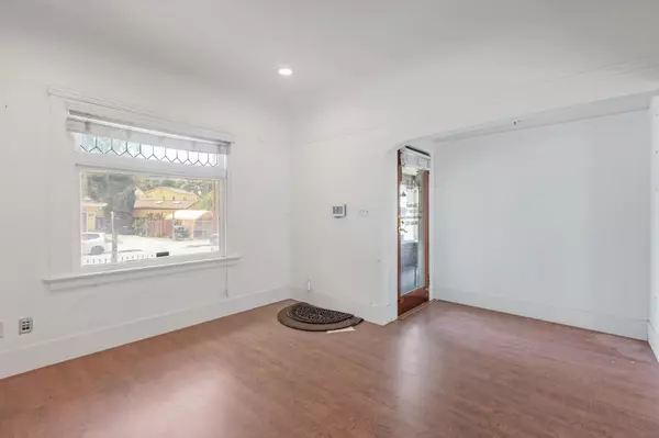 San Jose, CA 95126,136 Race ST