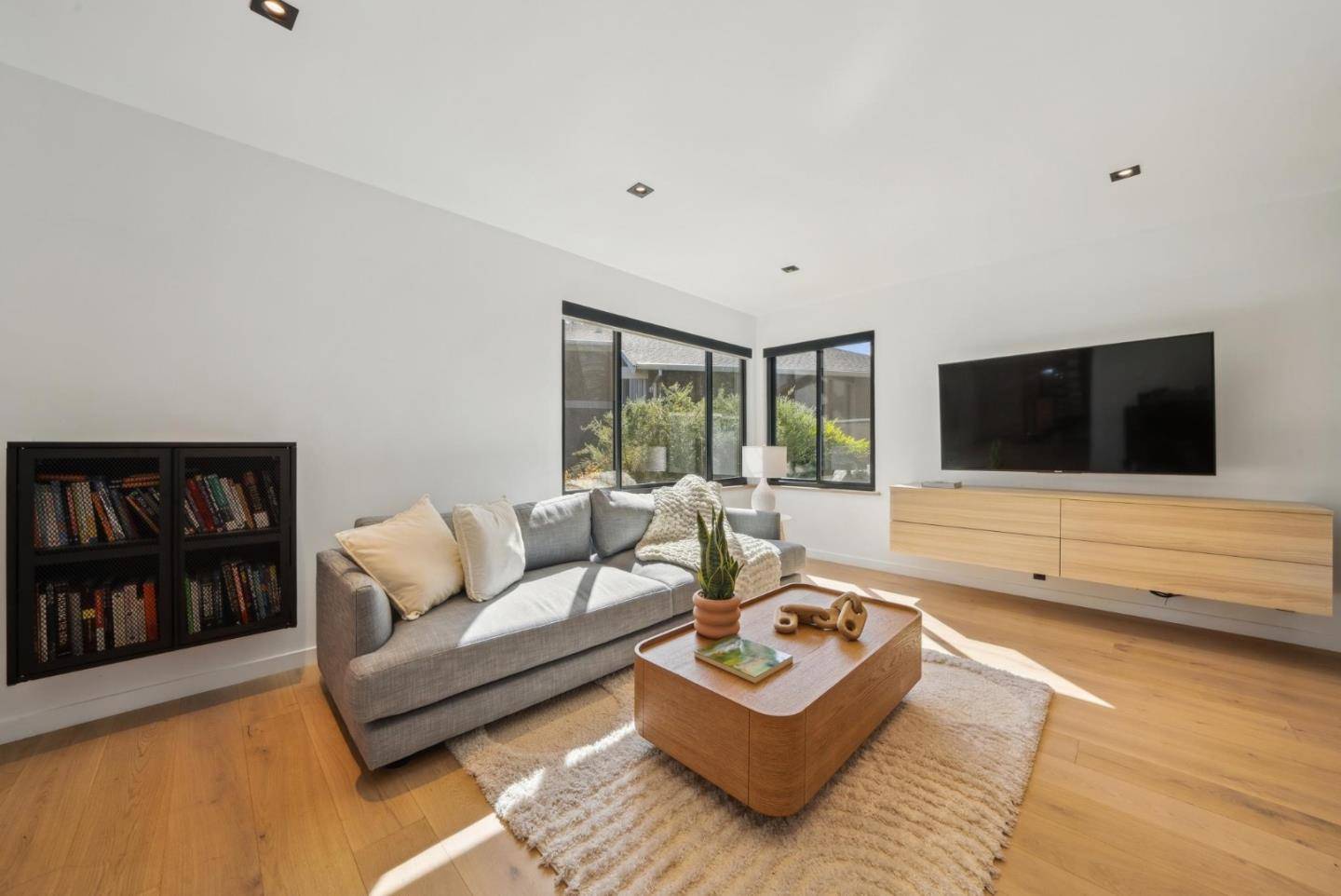 Los Gatos, CA 95032,116 Loma Vista CT