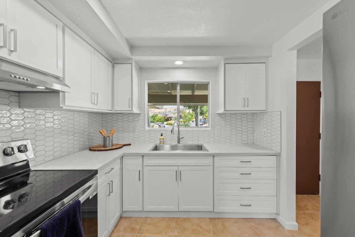 San Jose, CA 95132,1527 Turriff WAY
