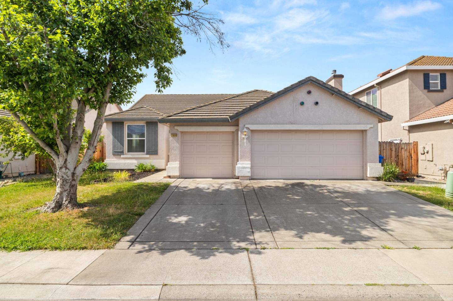 7008 Kilconnell DR, Elk Grove, CA 95758