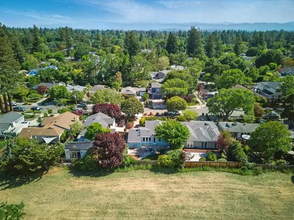 Menlo Park, CA 94025,843 15th AVE