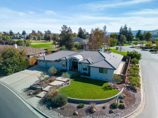 640 S Ridgemark DR, Hollister, CA 95023