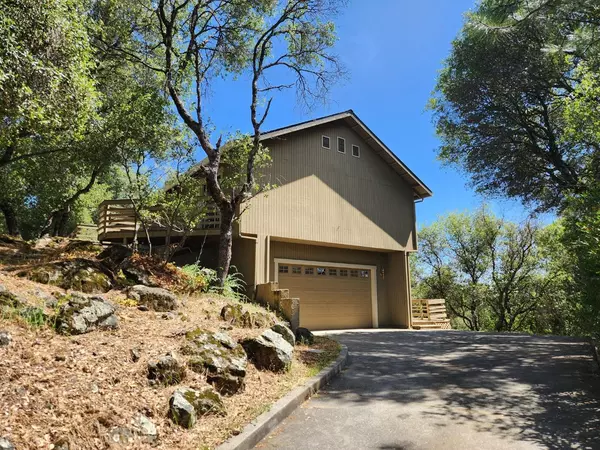 1416 Blue Tent CT, Cool, CA 95614