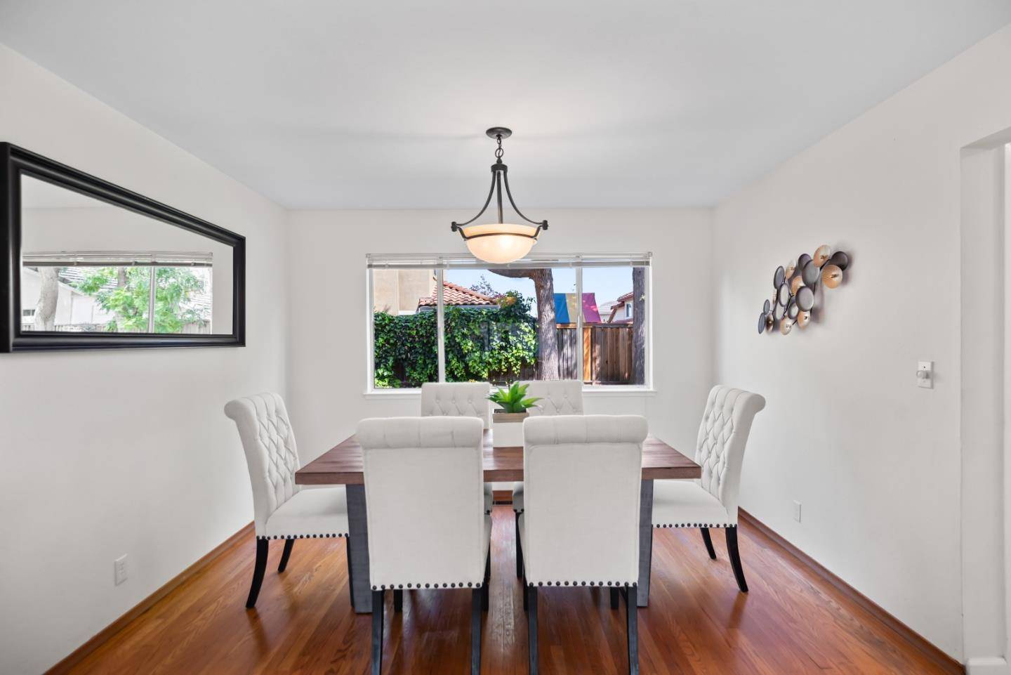 Sunnyvale, CA 94087,731 Liverpool WAY