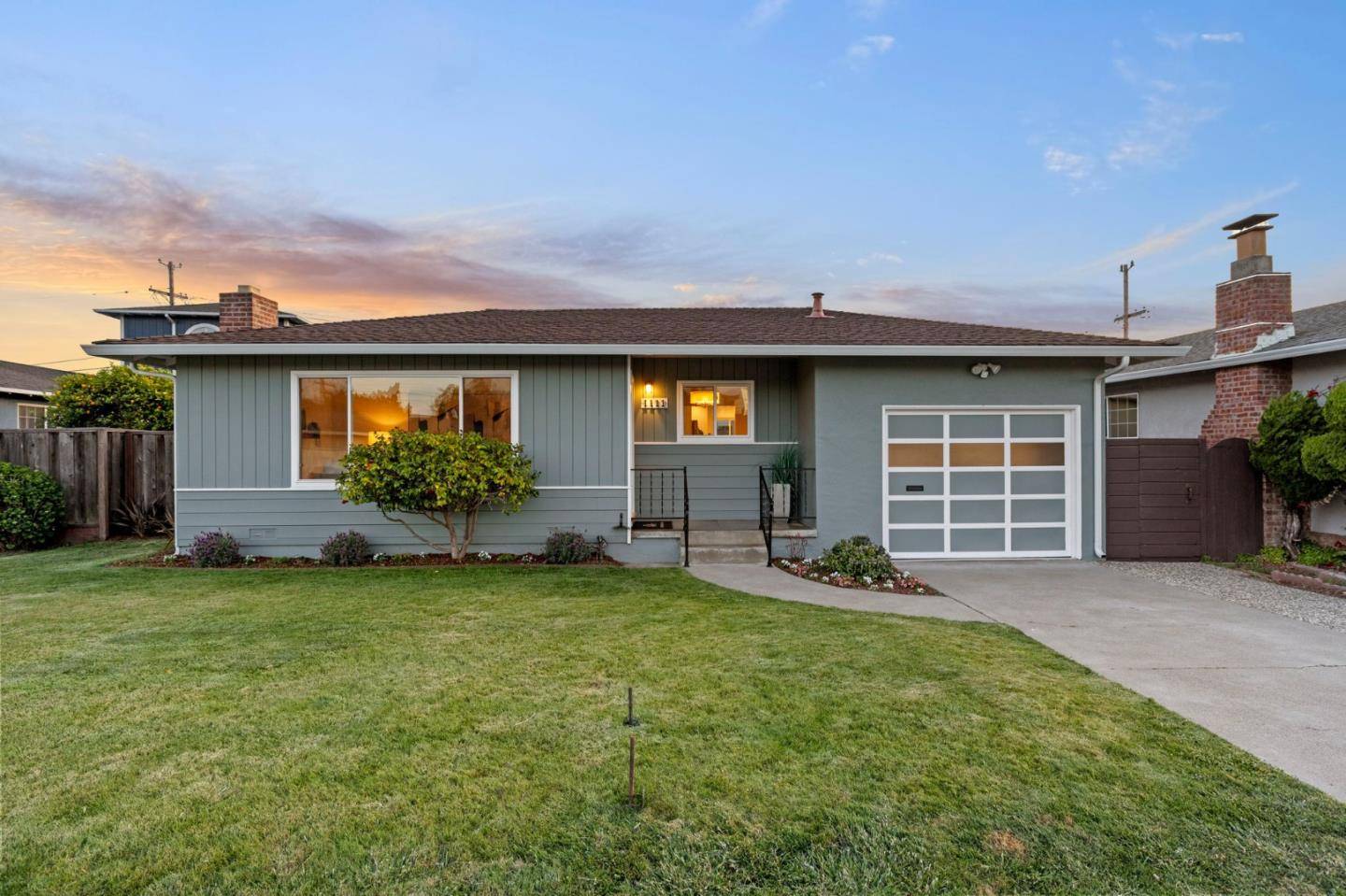 1111 Landing LN, Millbrae, CA 94030