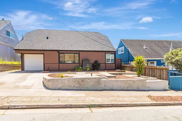 720 Lockhaven DR, Pacifica, CA 94044