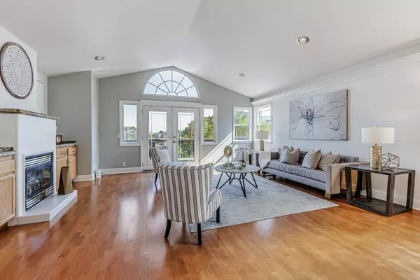 Brisbane, CA 94005,276 San Benito RD