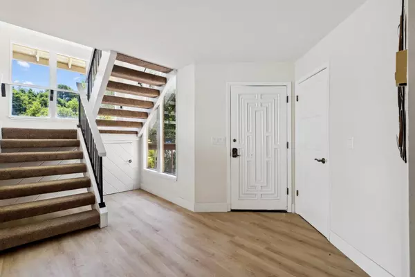 Morgan Hill, CA 95037,17710 Holiday DR