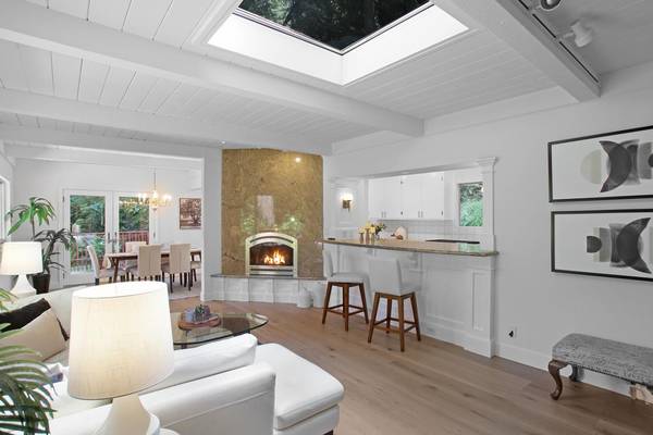 350 Grandview DR, Woodside, CA 94062