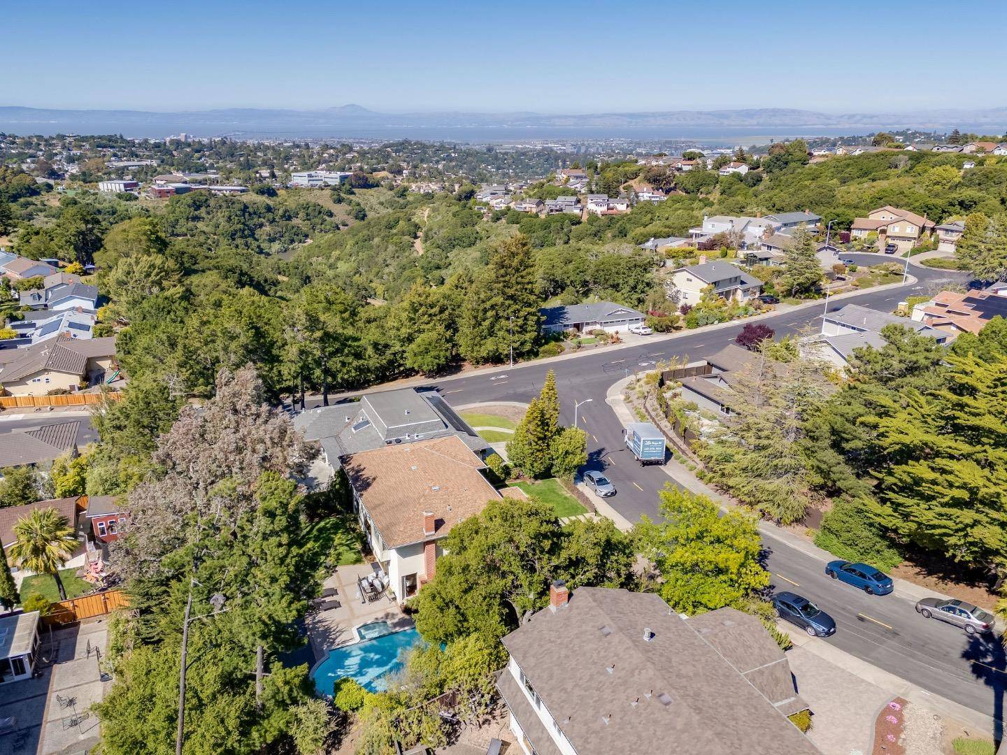 Belmont, CA 94002,6 Waterloo CT