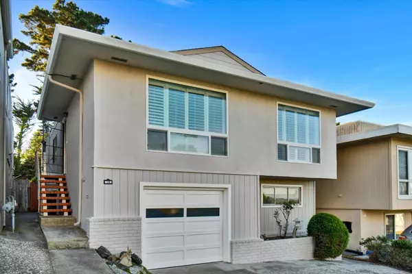 Daly City, CA 94015,16 Christopher CT