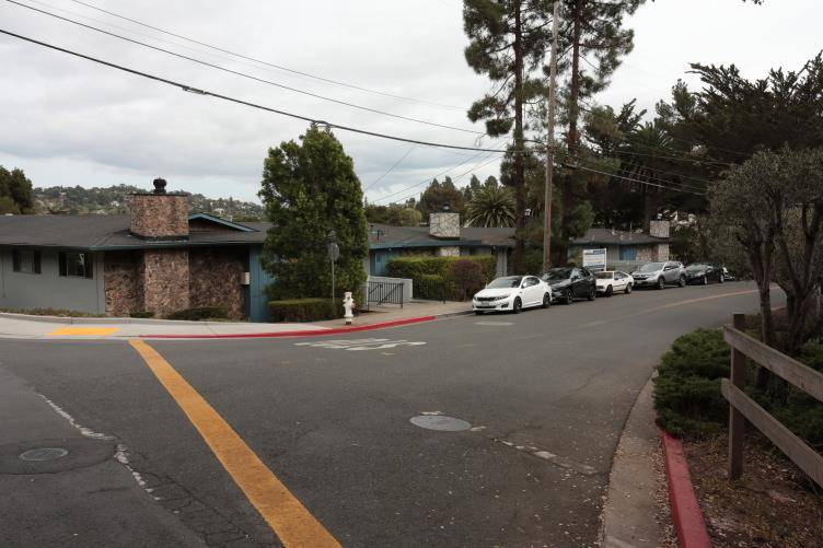2220 Lake RD, Belmont, CA 94002