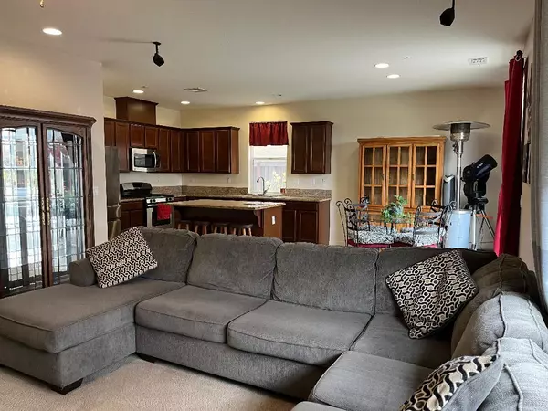 51 Sturla WAY, Gilroy, CA 95020