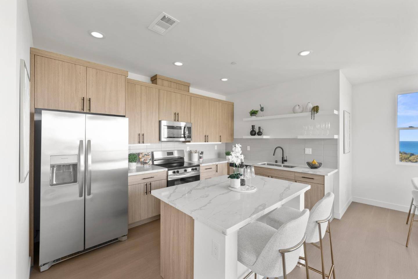 Pacifica, CA 94044,801 Fassler AVE