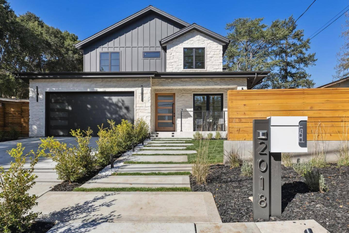 2018 Sand Hill RD, Menlo Park, CA 94025