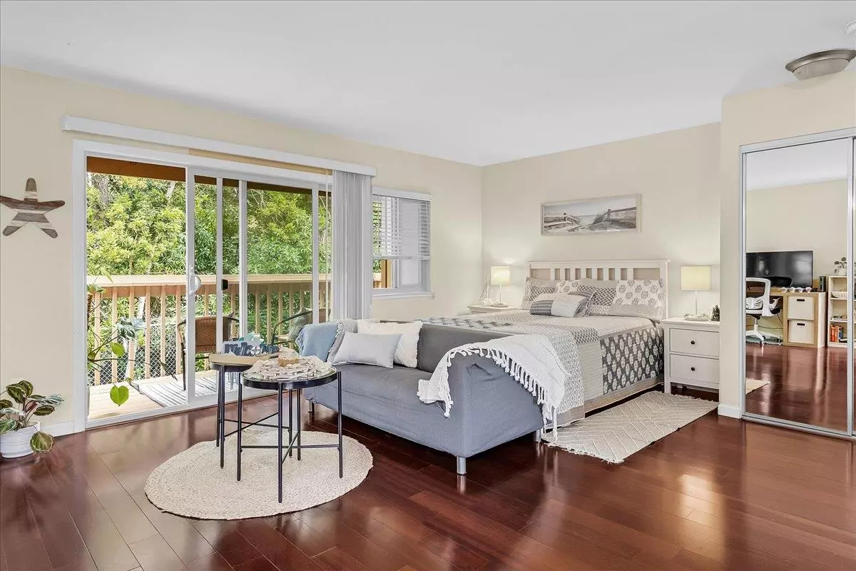 Monterey, CA 93940,300 Glenwood CIR 291