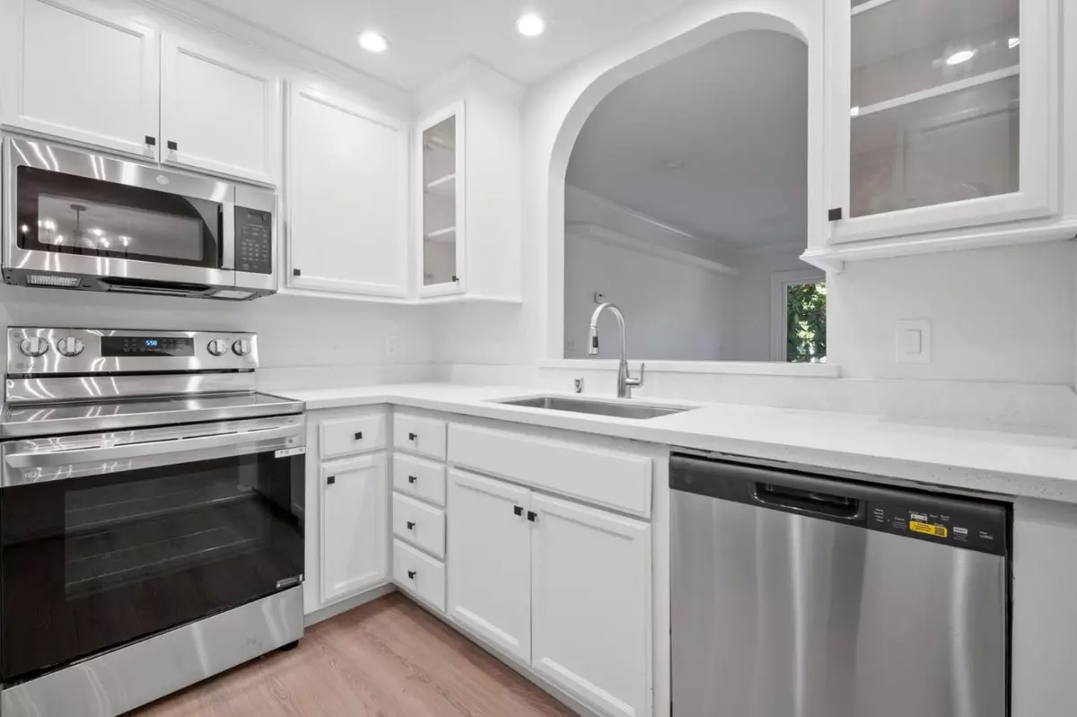 San Jose, CA 95118,4519 Waterville DR