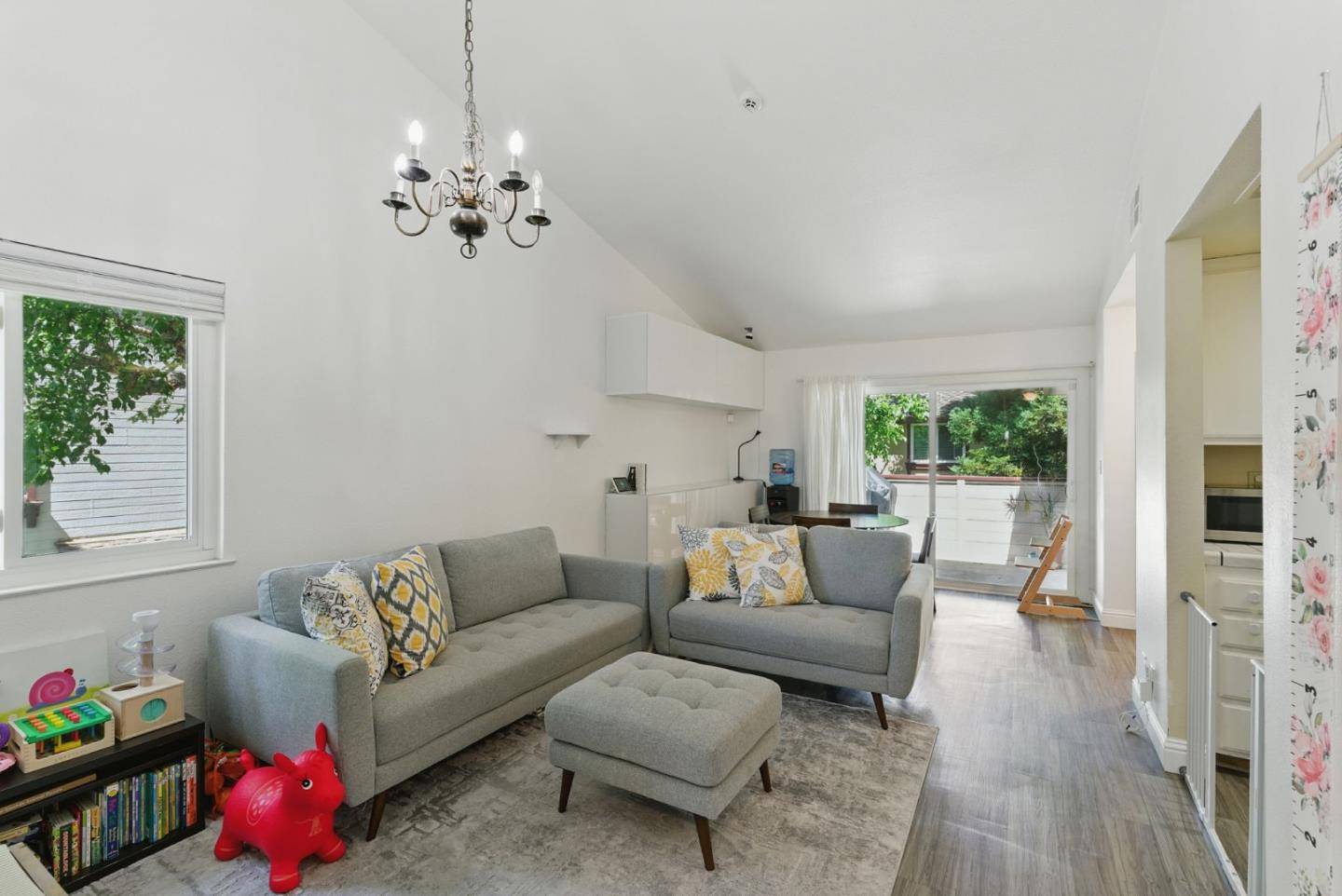 6198 Civic Terrace AVE A, Newark, CA 94560