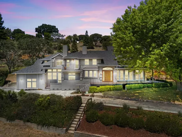 Corralitos, CA 95076,125 Orchard Heights LN