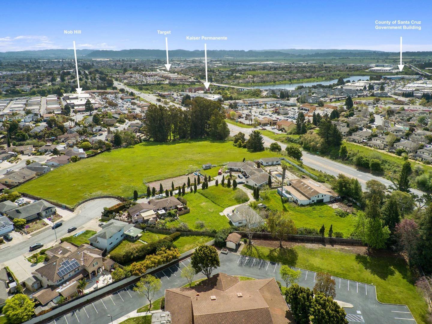 Watsonville, CA 95076,40 Eileen ST
