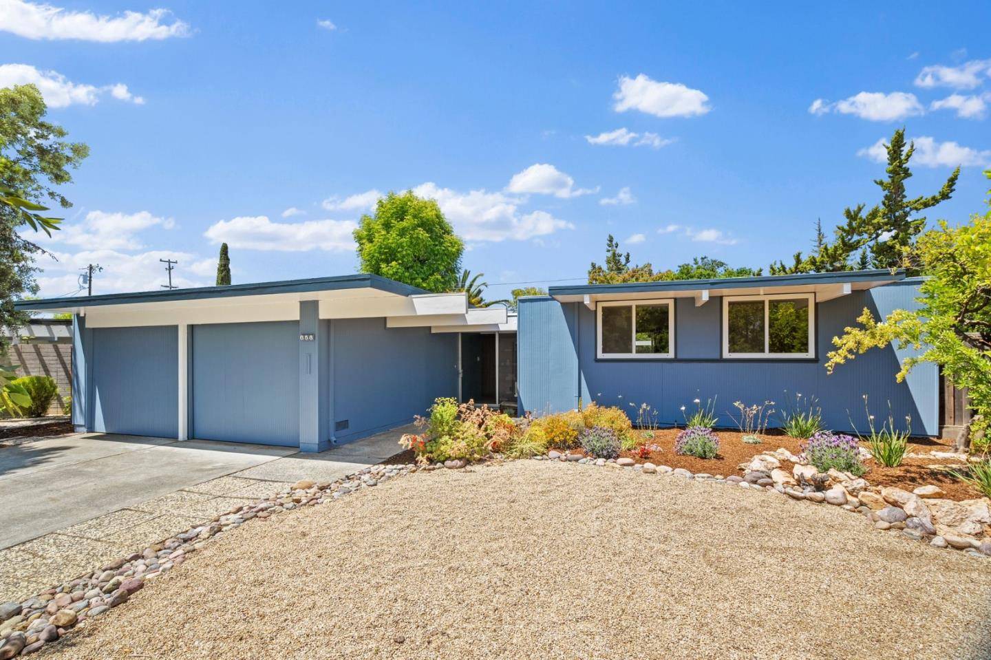 Sunnyvale, CA 94087,858 Cornwall CT