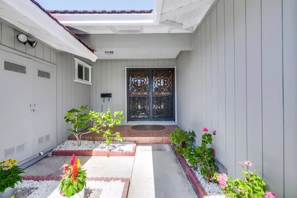 Sunnyvale, CA 94086,985 Reed AVE
