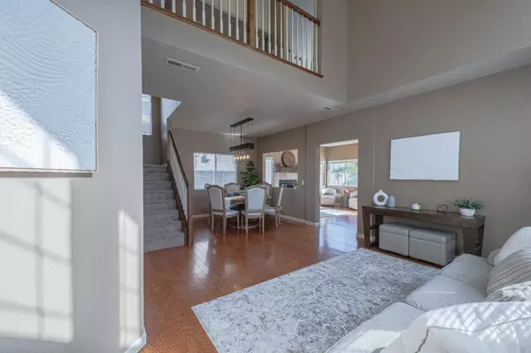 Salinas, CA 93908,27320 Bavella WAY