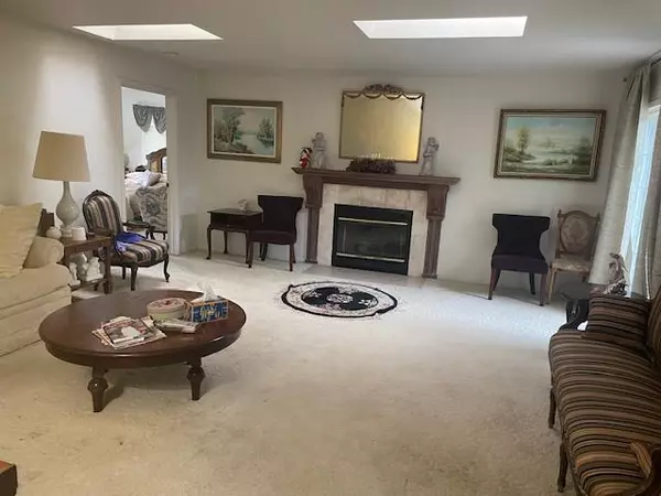 Salinas, CA 93901,710 Fairmont DR