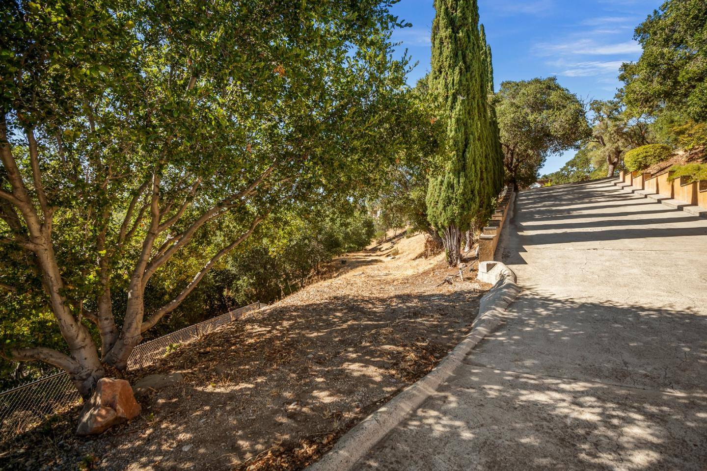 Los Gatos, CA 95032,16497 S Kennedy RD