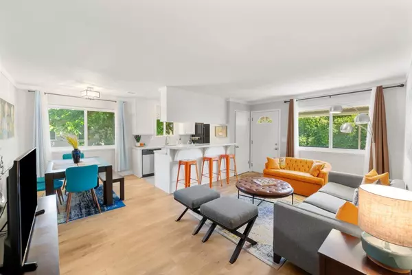 390 N 1st ST 4, Campbell, CA 95008