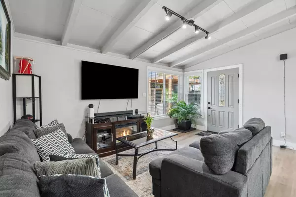 Sunnyvale, CA 94089,774 Lakewood DR