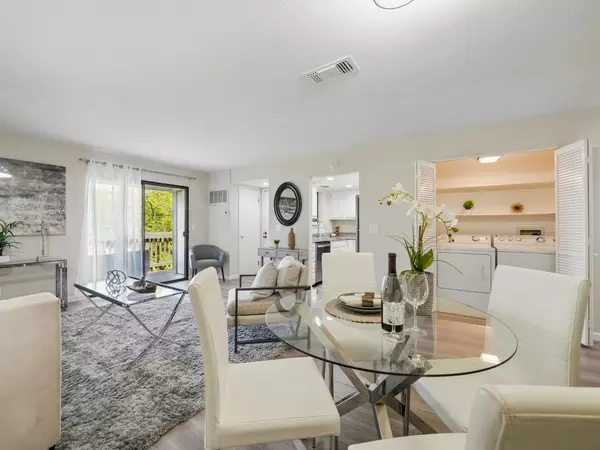Sunnyvale, CA 94085,612 San Conrado TER 7