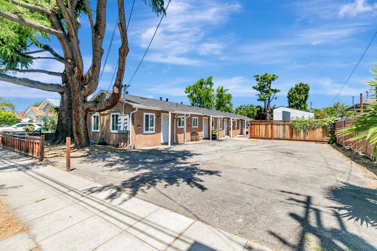 Santa Clara, CA 95050,1555 Washington ST