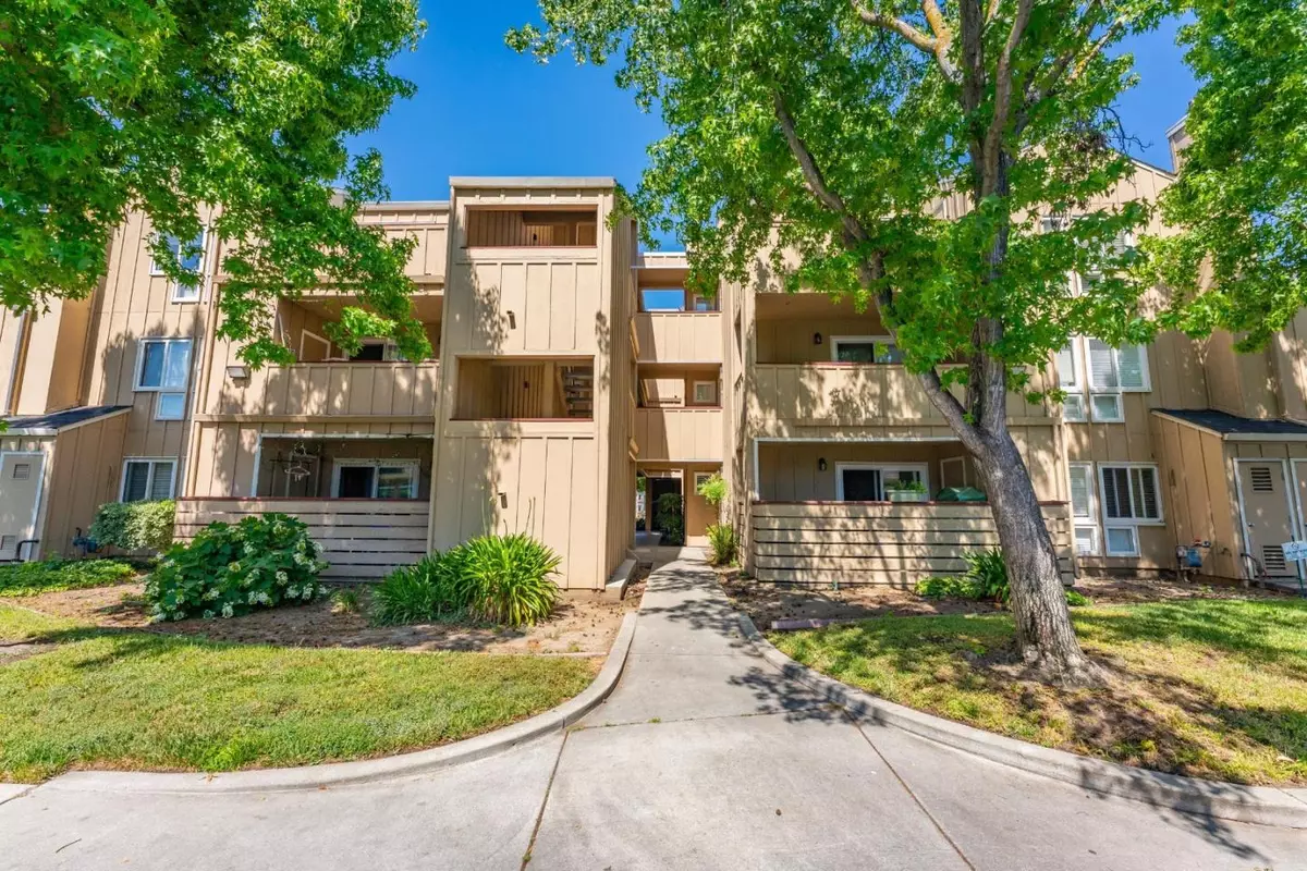 San Jose, CA 95116,141 Monte Verano CT