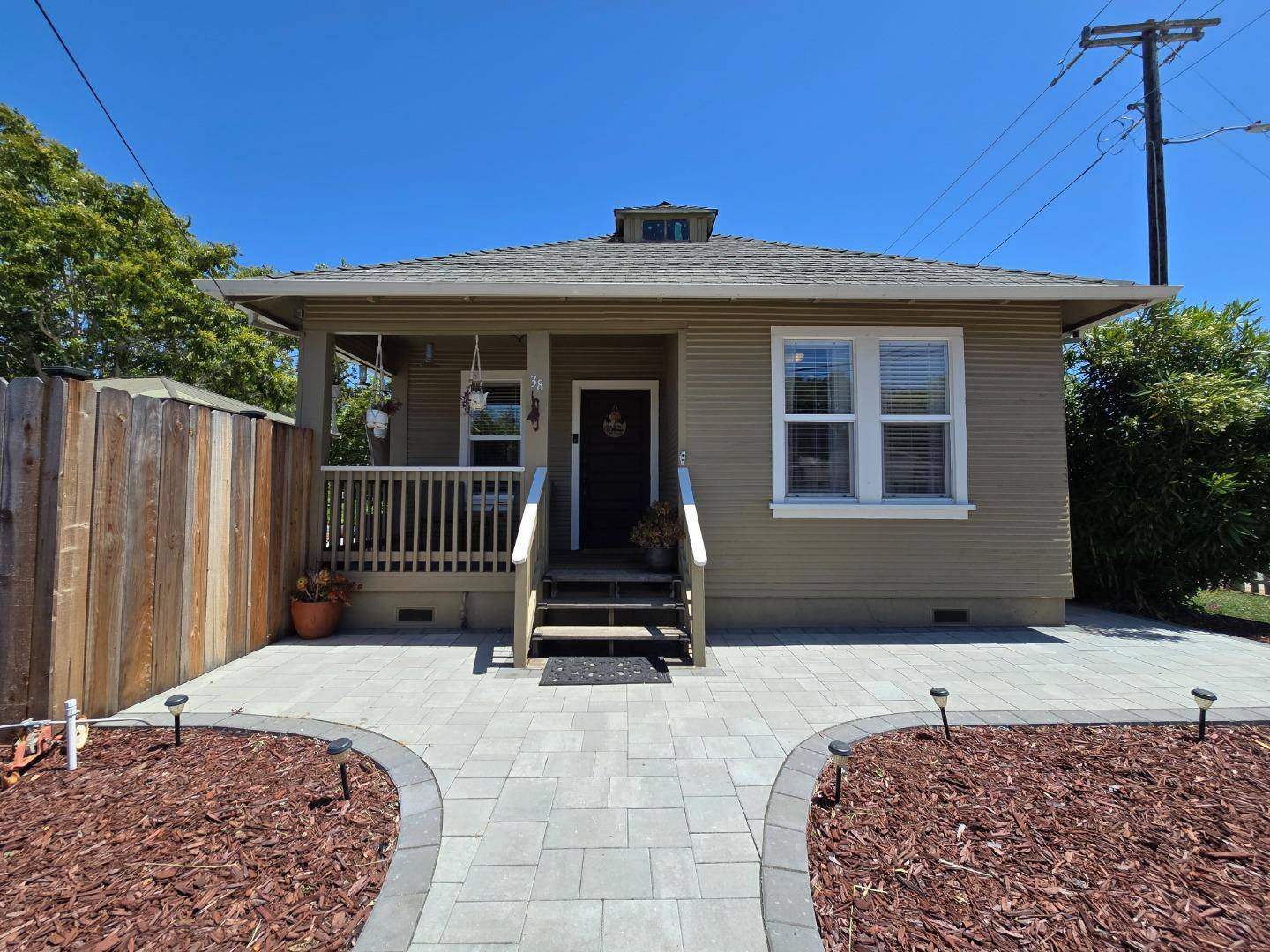 38 Monterey ST, San Juan Bautista, CA 95045