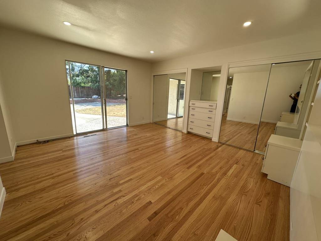 Saratoga, CA 95070,12689 Cambridge DR
