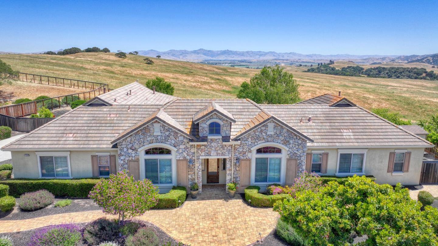 936 Calle Cruz, San Juan Bautista, CA 95045