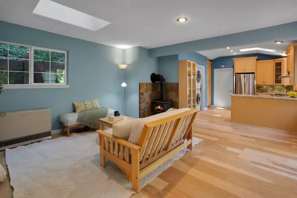 Brookdale, CA 95007,895 Forest WAY