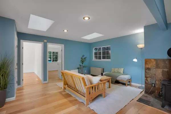 Brookdale, CA 95007,895 Forest WAY