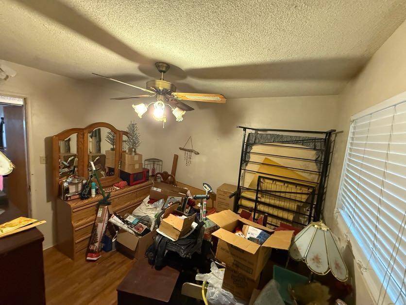 Los Banos, CA 93635,160 N Santa Rosa ST