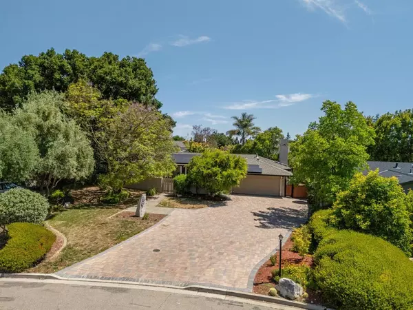 Saratoga, CA 95070,20717 Meadow Oak RD