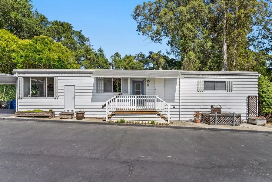 11 Del Rio CIR 11, Soquel, CA 95073