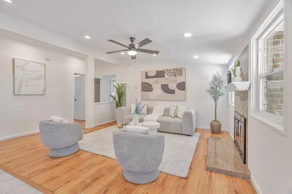 San Jose, CA 95127,3332 Pepper Tree LN
