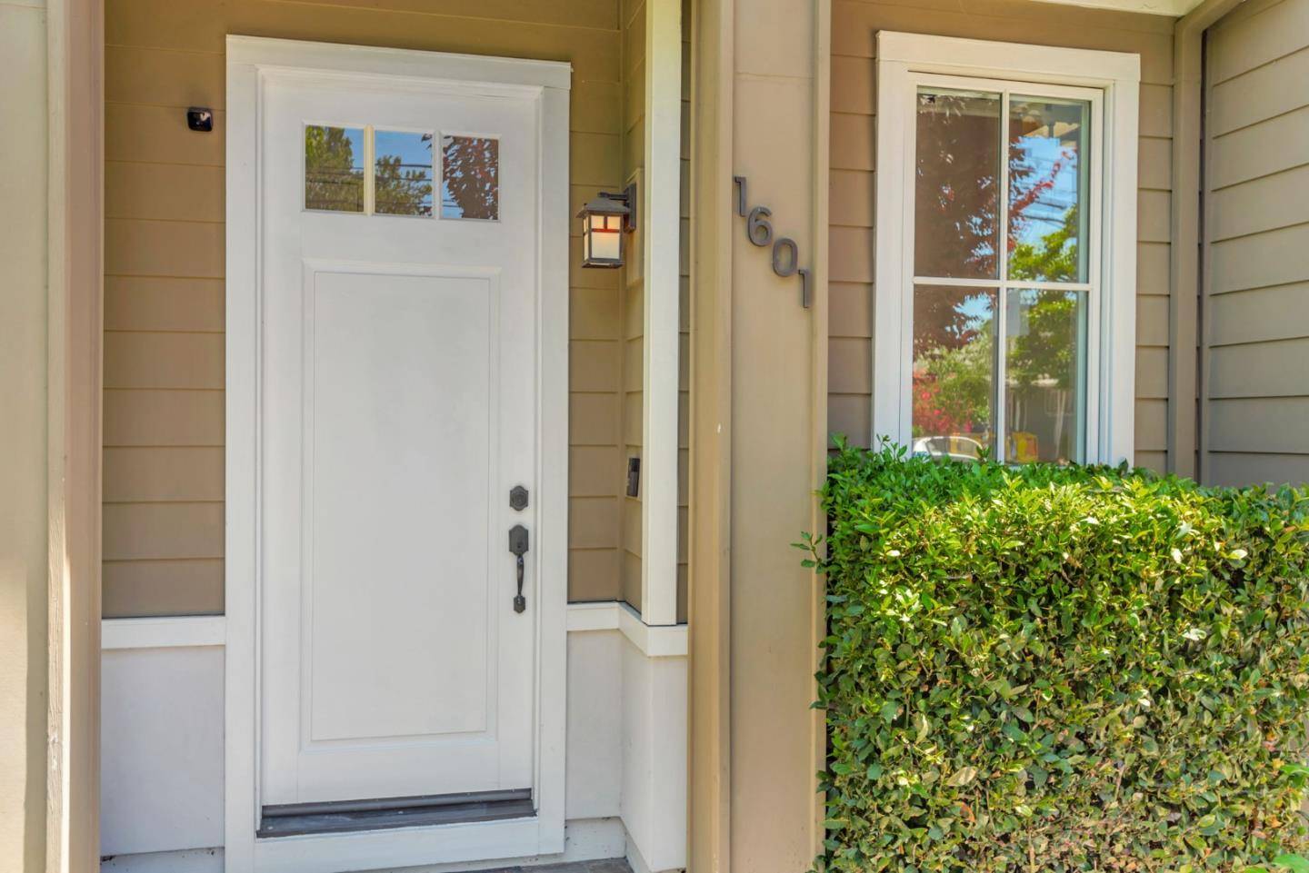Redwood City, CA 94061,1601 Kentfield AVE