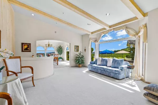 Monterey, CA 93940,25611 Whip RD