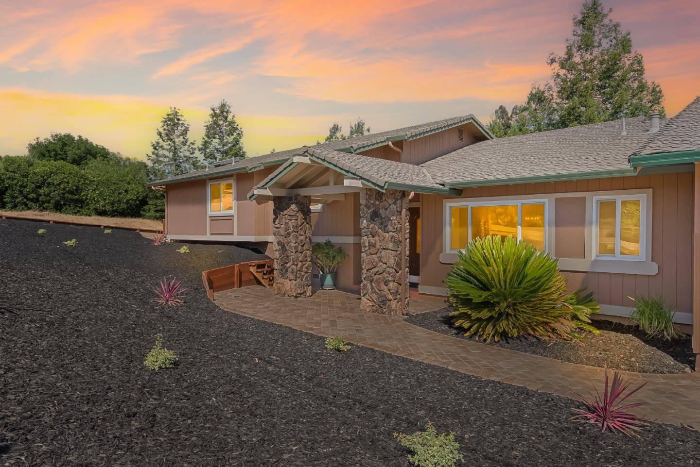 17151 Parkview DR, Morgan Hill, CA 95037