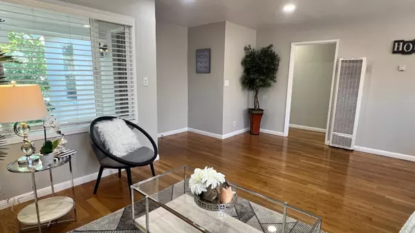 San Lorenzo, CA 94580,15958 Via Descanso