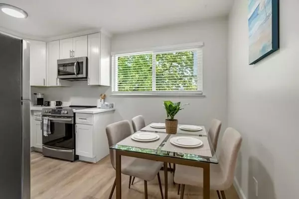 Campbell, CA 95008,695 W Valley DR
