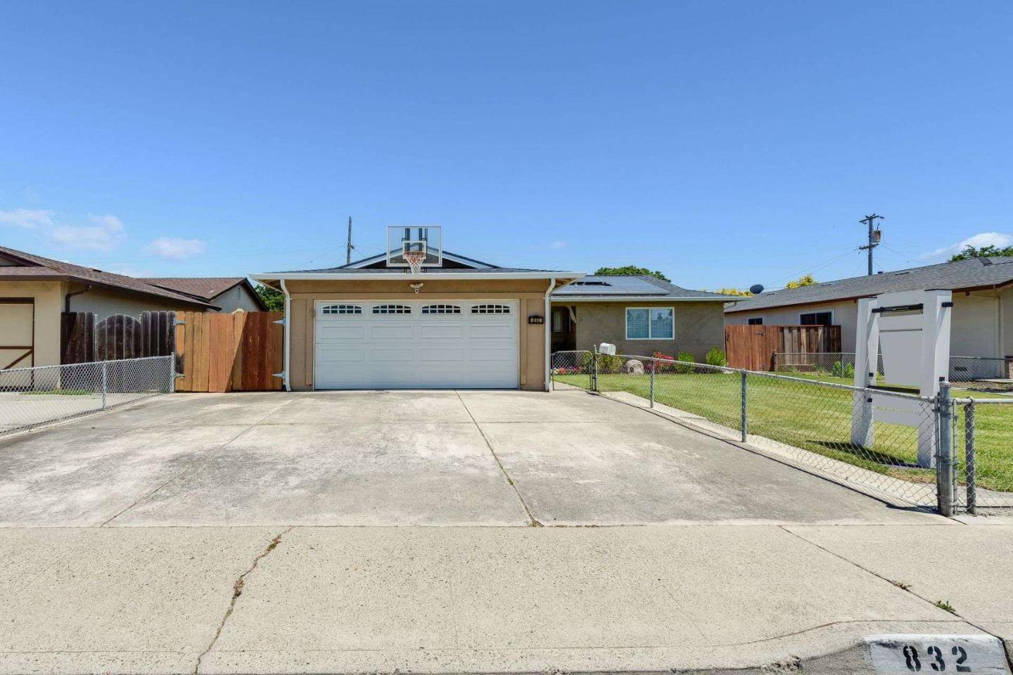 832 Penitencia ST, Milpitas, CA 95035